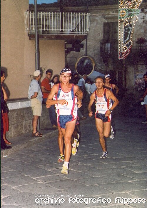 Salvatore-Lanuzza-4-Giro-podistico-internezionale-di-Novara-di-Sicilia-10-10-2002